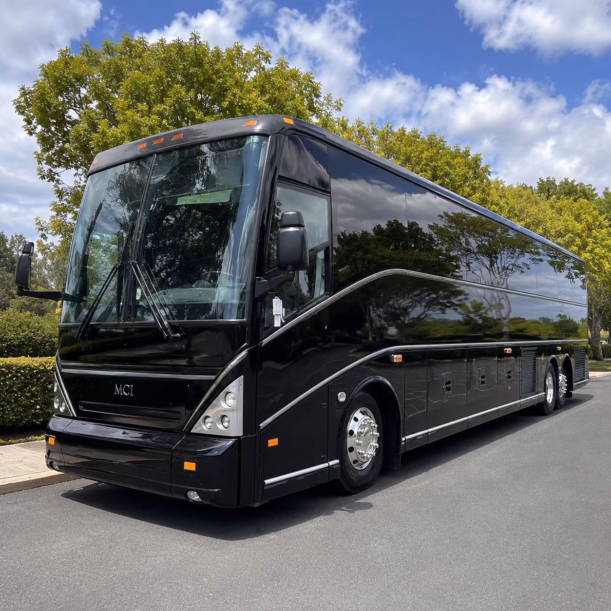 Fort Worth Airport Shuttle & Transportation party bus exterior