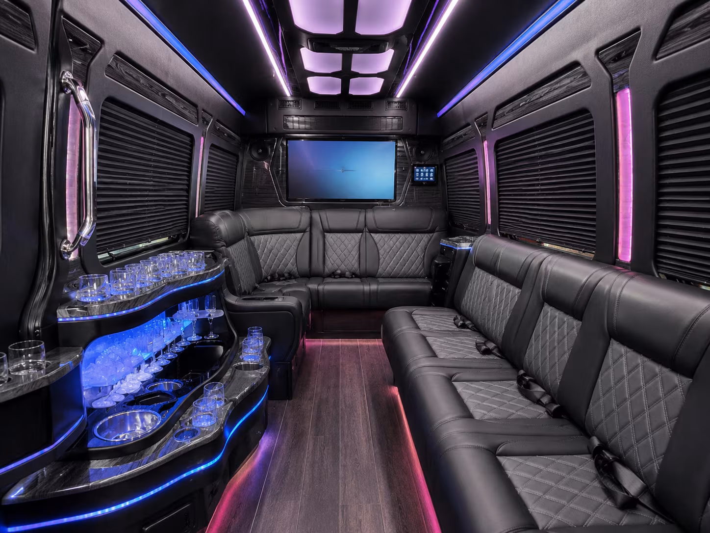 Fort Worth Airport Shuttle & Transportation party bus exterior