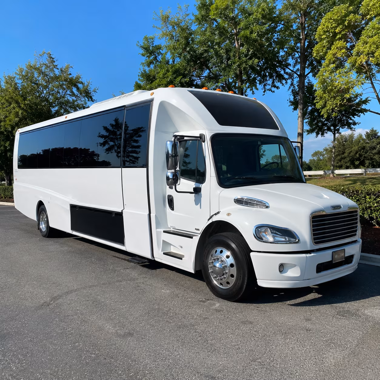 Fort Worth Birthday, Sweet 16, & Quinceañera Transportation party bus exterior