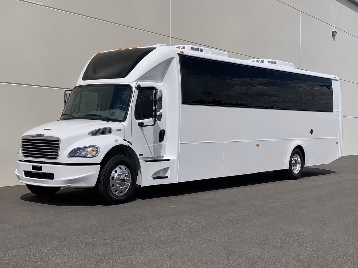 Fort Worth Birthday, Sweet 16, & Quinceañera Transportation group transportation