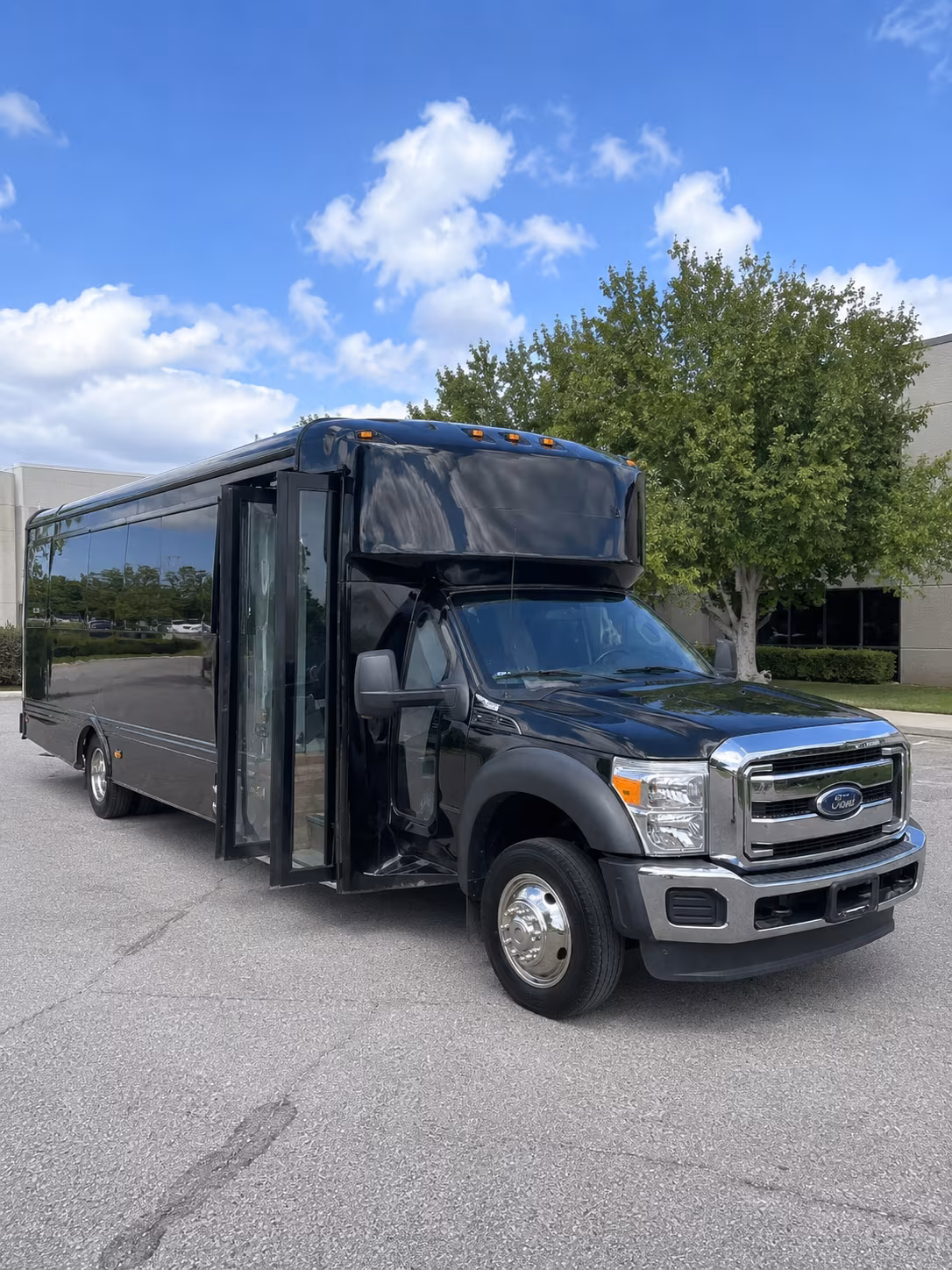 Fort Worth Winery Tour & Pub Crawl Transportation